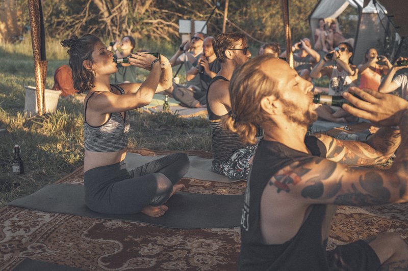 Bier Yoga2.jpg